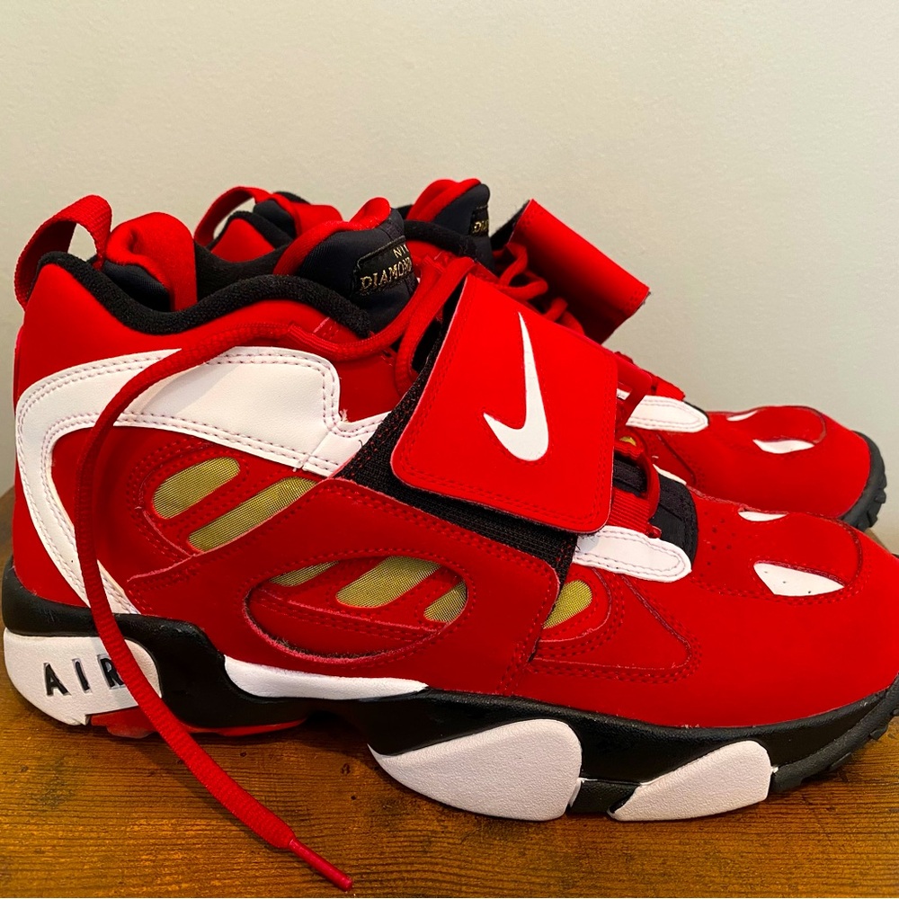 Red Nike Air Diamond Turf II - EUC - 10.5